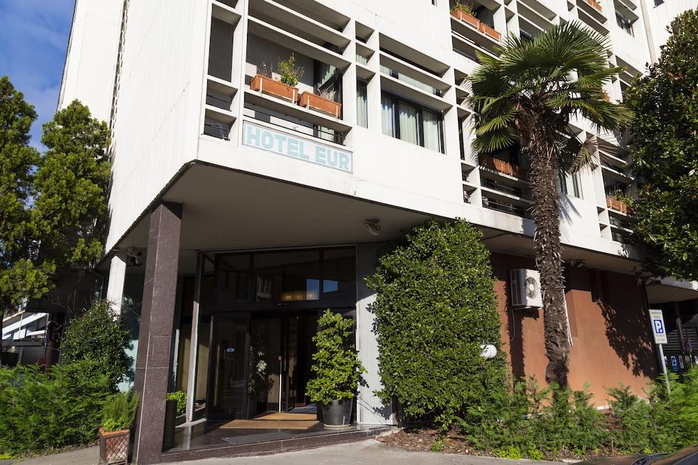 Ih Hotels Milano Eur - Trezzano Sul Naviglio Exterior photo